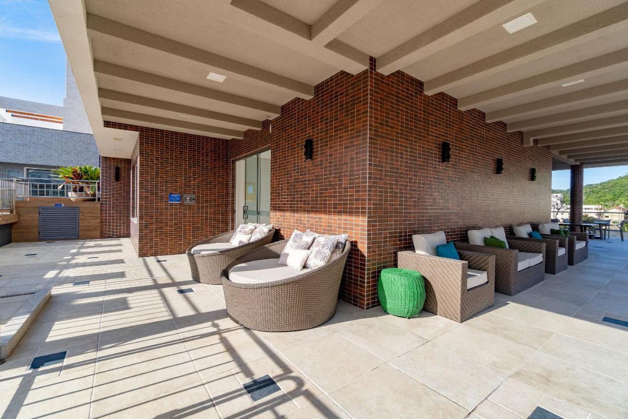 Porto Madero, Condo com Piscina e Academia - Apto 3 dorms 8 pessoas- Centro de Bombinhas Exterior foto